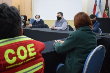 Vuelven a disponerse restricciones en la permanencia en espacios públicos