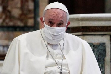 El Papa Francisco ya fue vacunado en el Vaticano con la dosis de Pfizer