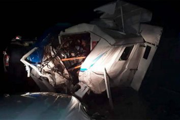Un camionero entrerriano falleció tras chocar de frente contra un colectivo