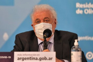 "Hay inquietud y mala intención, pero tenemos 51 millones de dosis aseguradas", afirmó Gines González García
