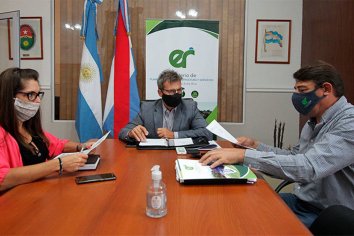 Entre Ríos firmó un convenio por nuevos subsidios destinados a transporte