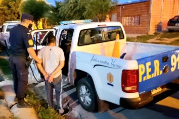 Estaba bajo probation por tenencia de armas y fue detenido por tenencia de estupefacientes