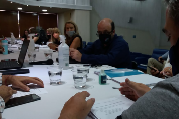 La provincia continúa el diálogo con representantes de los docentes