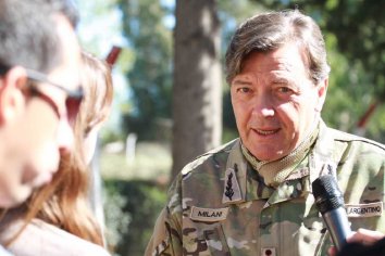 El exjefe del Ejército le apuntó a miembros de fuerzas de seguridad