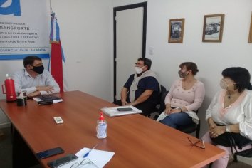 El gobierno reglamentó la Ley de Emergencia para Pymes que realizan servicios de transporte de pasajeros