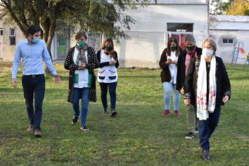 El CGE realizó acompañamiento territorial a escuelas de la costa del Uruguay y lanzó el programa Presentes