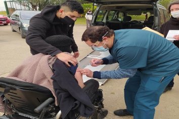 Unas 150 personas con discapacidad recibieron la primera dosis de la vacuna Covid-19