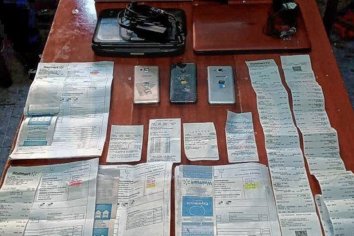 Le robó la tarjeta a la abuela de su pareja y le gastó la jubilación