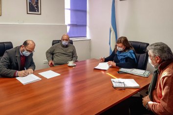 Planifican tareas viales para caminos de conexión productiva del departamento Uruguay