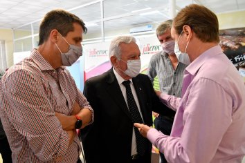 Bordet puso en valor las políticas de la provincia para el desarrollo industrial