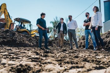 Está en marcha la obra de pavimentación en Barrio Lomas del Brete