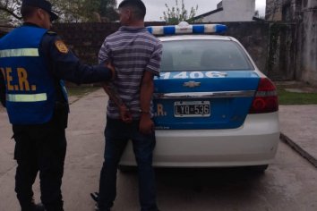 Joven detenido por amenazar a su madre y dañar la vivienda