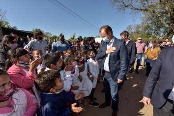 “Nuestro compromiso es y seguirá siendo estar al lado de cada entrerriano”, afirmó Bordet.