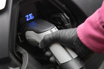 Ley de Movilidad: qué dice el proyecto que va a prohibir los autos nafteros y diesel en Argentina