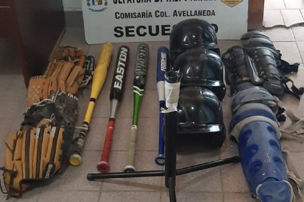 Funcionarios policiales hallaron elementos robados en un club de Colonia Avellaneda