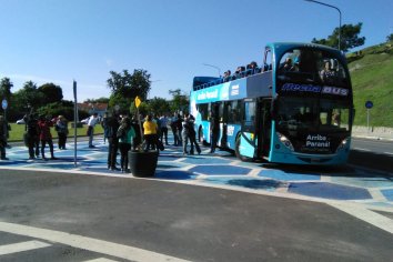 Comenzaron los circuitos gratuitos para vecinos en el Paraná Bus Turístico