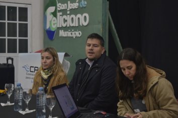 Cafesg presenta el Microbanco en Feliciano y fortalecen la microeconomía emprendedora