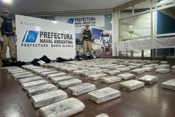 Hallan 170 kilos de cocaína en panes flotando en la ría de Bahía Blanca
