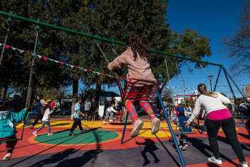 La Municipalidad construirá cinco nuevos playones de juegos para las infancias