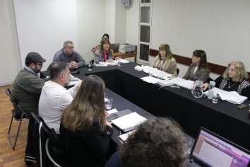 El gobierno y los gremios avanzan en los acuerdos pedagógicos y didácticos de la jornada extendida