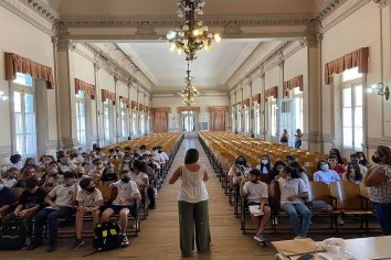 Se licitará la obra de reparación del salón de actos de la escuela Normal de Concepción del Uruguay