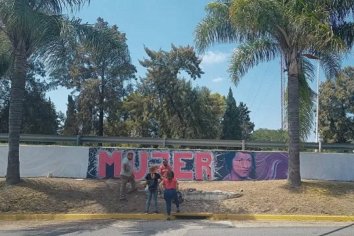 Repudian que taparon un mural sobre mujeres y memoria