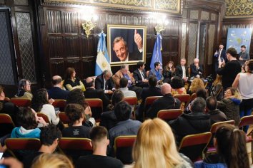 Urribarri expuso en el aniversario de la asunción de Néstor Kirchner al frente de Unasur