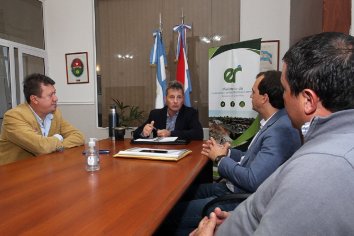 Repasan gestiones y obras para tres municipios del departamento Uruguay