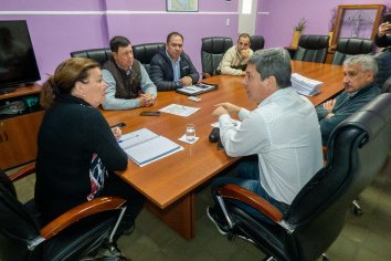 Articulan tareas de conservación para caminos del departamento Paraná