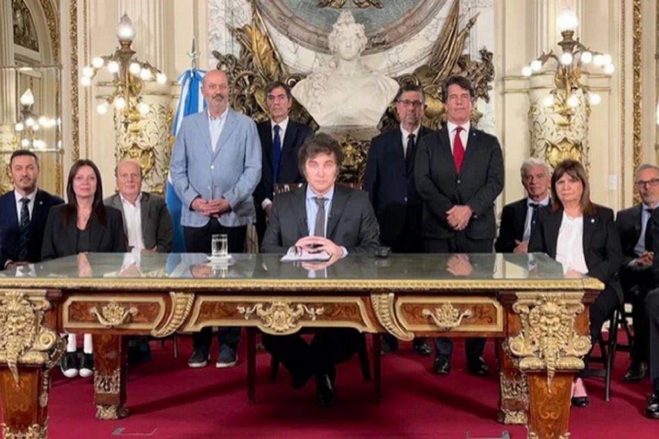 Se desploma el índice de confianza en el gobierno de Javier Milei y ...