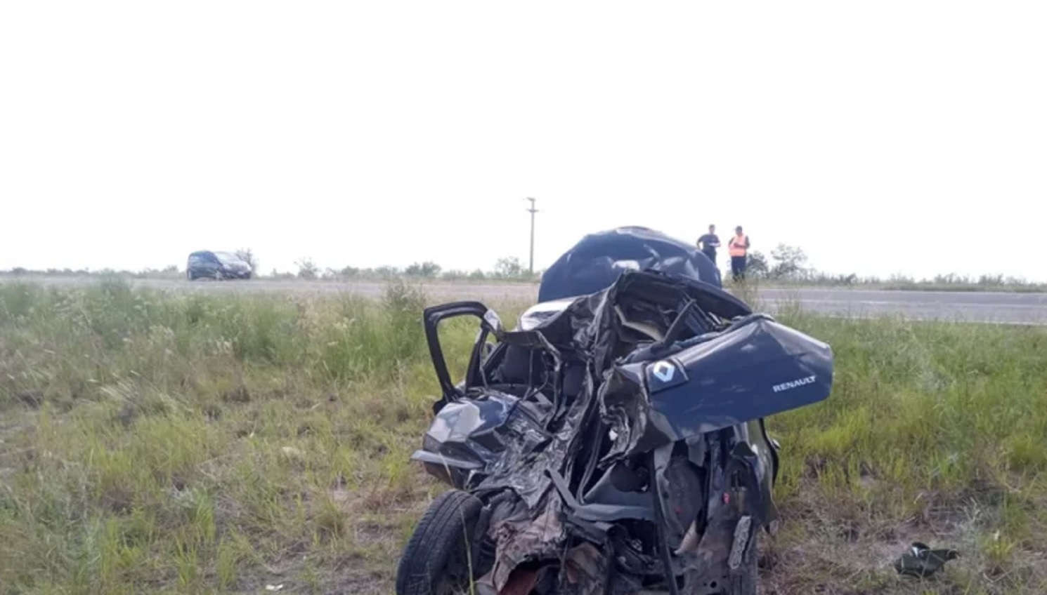 Dos heridos graves tras el choque entre un auto y un camión - Noticias ...
