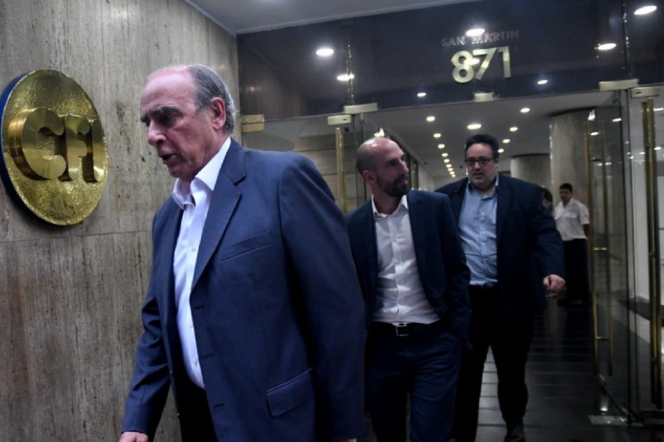 Francos les prometió a los gobernadores coparticipar el 30% del impuesto PAIS a cambio de la ley ómnibus