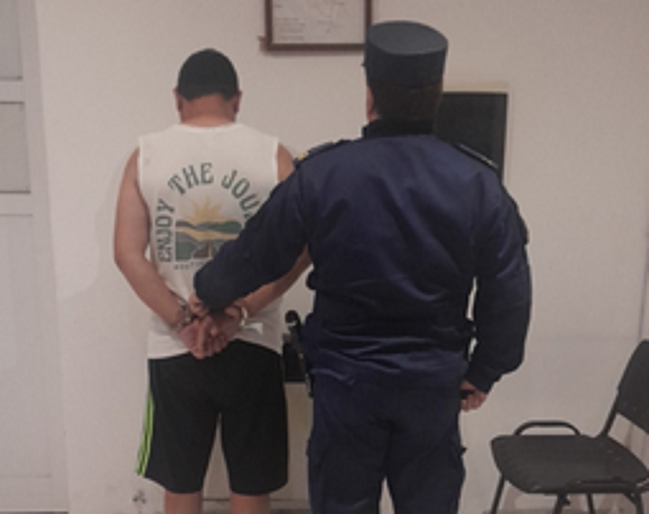 Detenido por violencia de género. Golpeó a su ex mujer y causó daños en ...