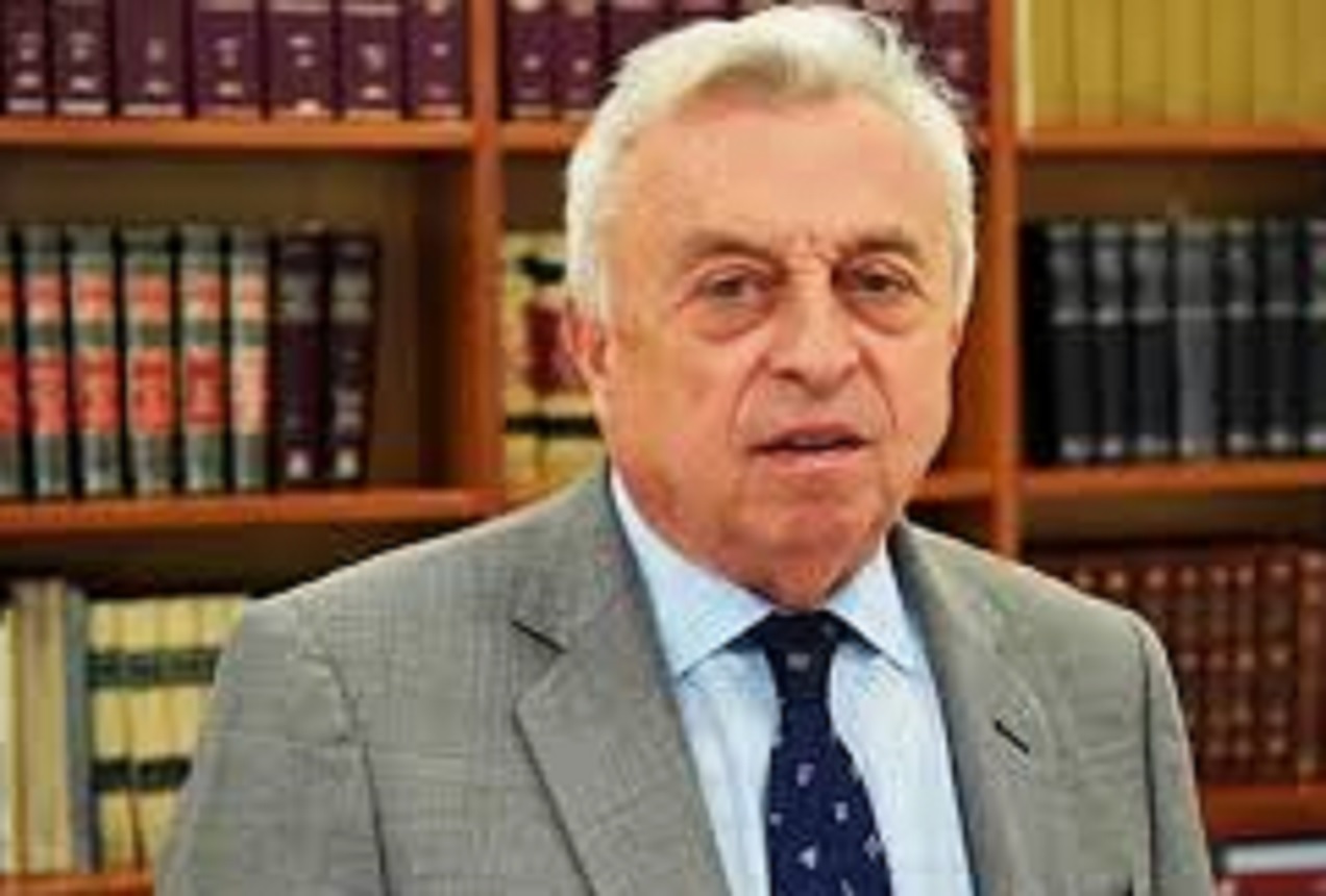 Carlomagno: Puede verse si hay elementos como para reparar algún tipo de daño