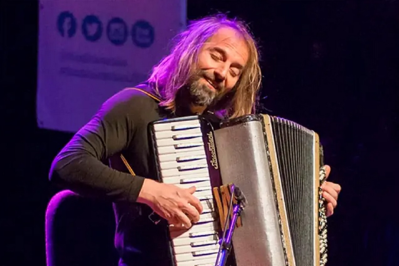 Chango Spasiuk se presenta esta noche en el Anfiteatro Santángelo