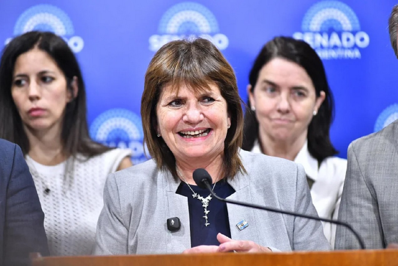 Bullrich explicó por qué se excluyó a las billeteras virtuales del pago de sueldos