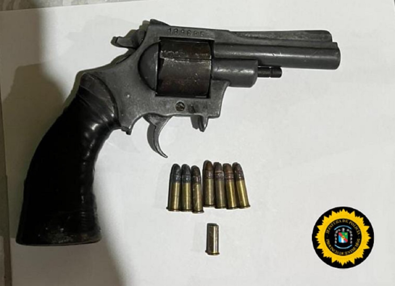 Cocaína, dinero y armas secuestradas en cuatro allanamientos