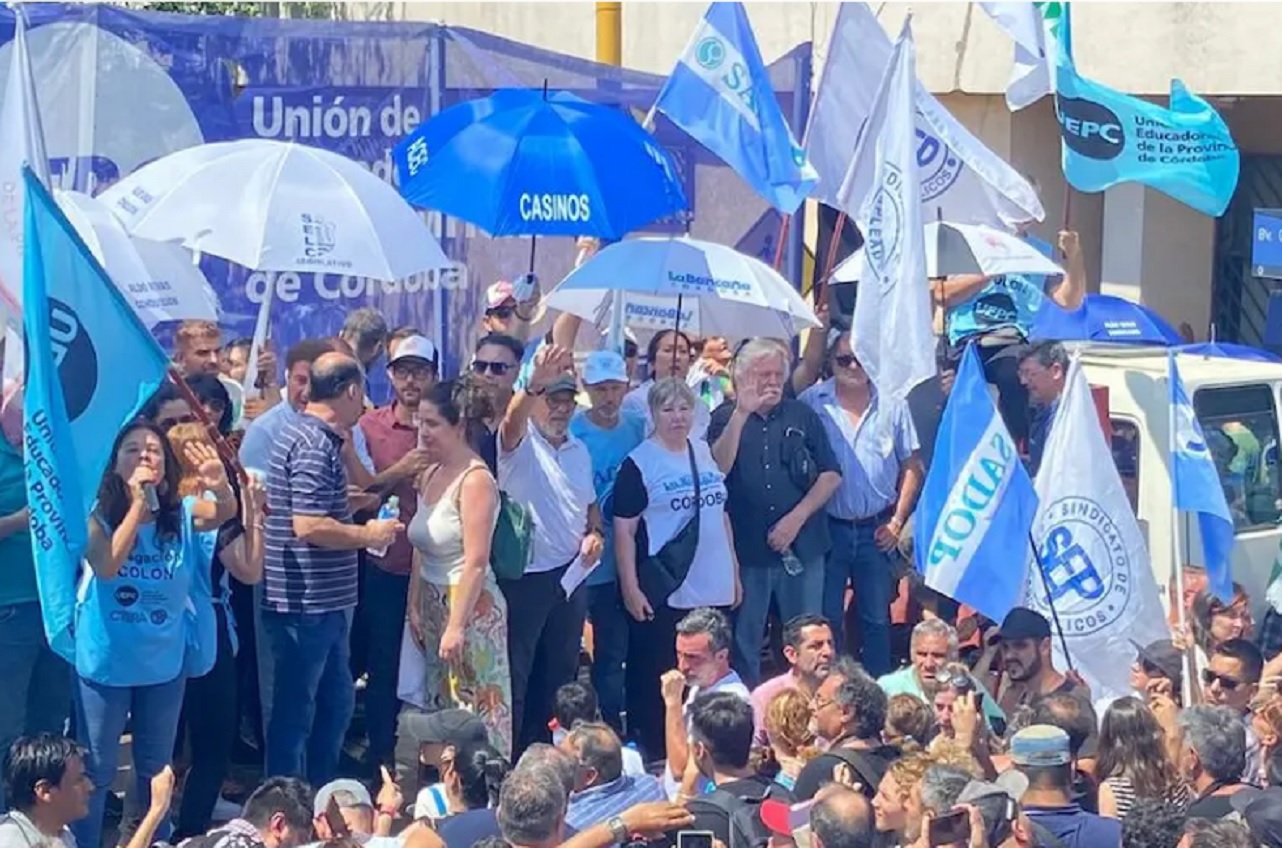 Concedieron un amparo a un jubilado de La Bancaria y por 15 días pueden adherir otros afectados