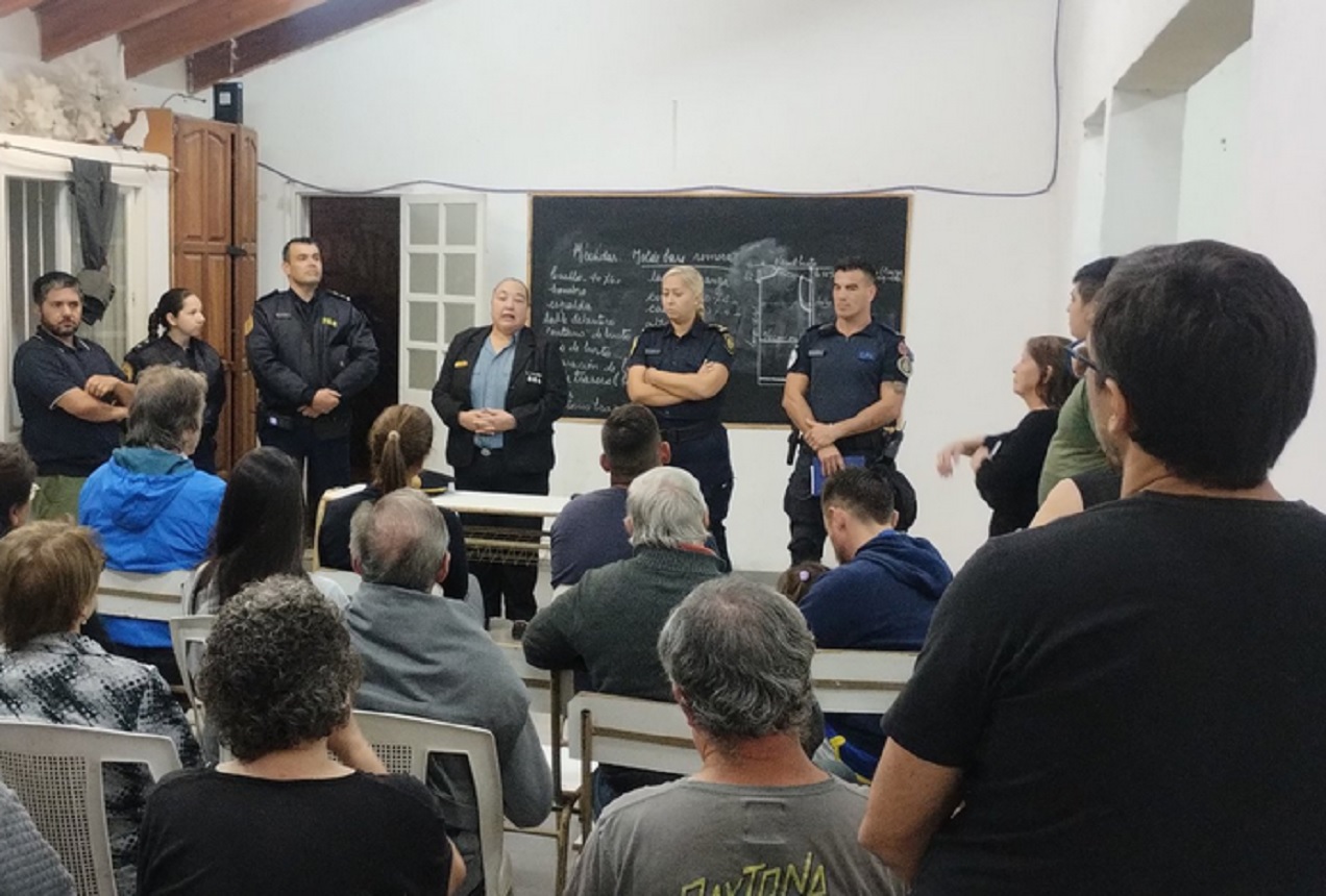 El Municipio participa en foros de seguridad y coordina acciones con vecinos
