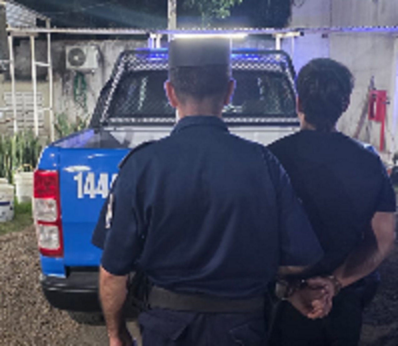 Identificaron a un hombre, constataron que tenía pedido de captura y fue detenido