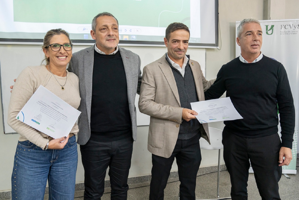 Salud y la FCVyS de Uader entregaron los certificados del Postítulo en Administración y Gestión Hospitalaria