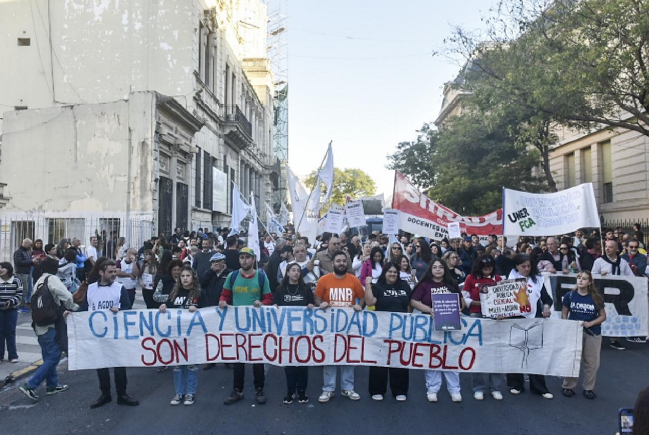 Sin financiamiento no hay universidad pública posible, advirtieron senadores justicialistas