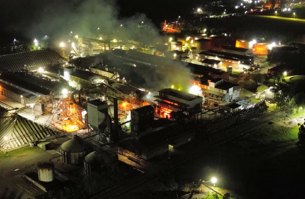 Se incendió una planta de Vicentin en Santa Fe y alertaron por la presencia de material tóxico en la zona