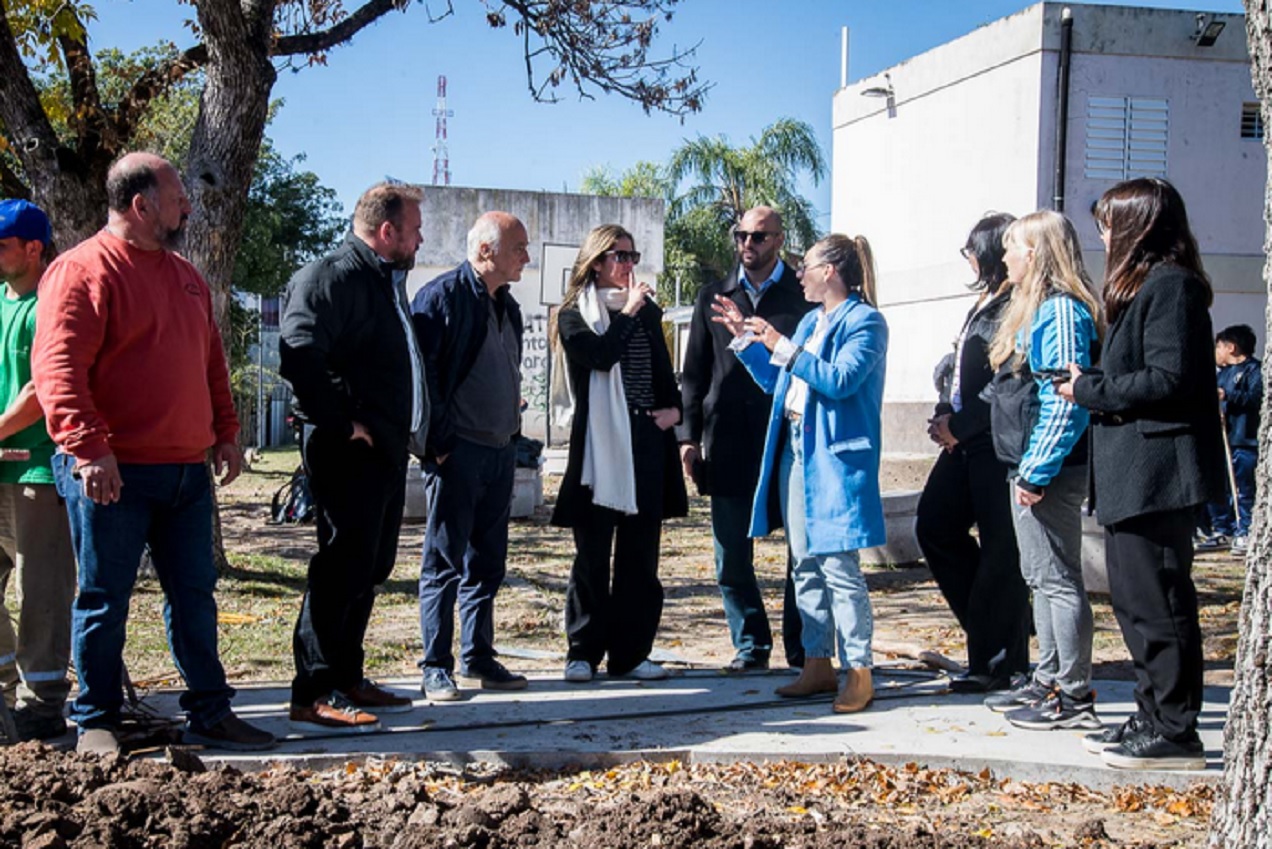 Barrio Mariano Moreno: La Municipalidad recupera la Plaza Primera Junta