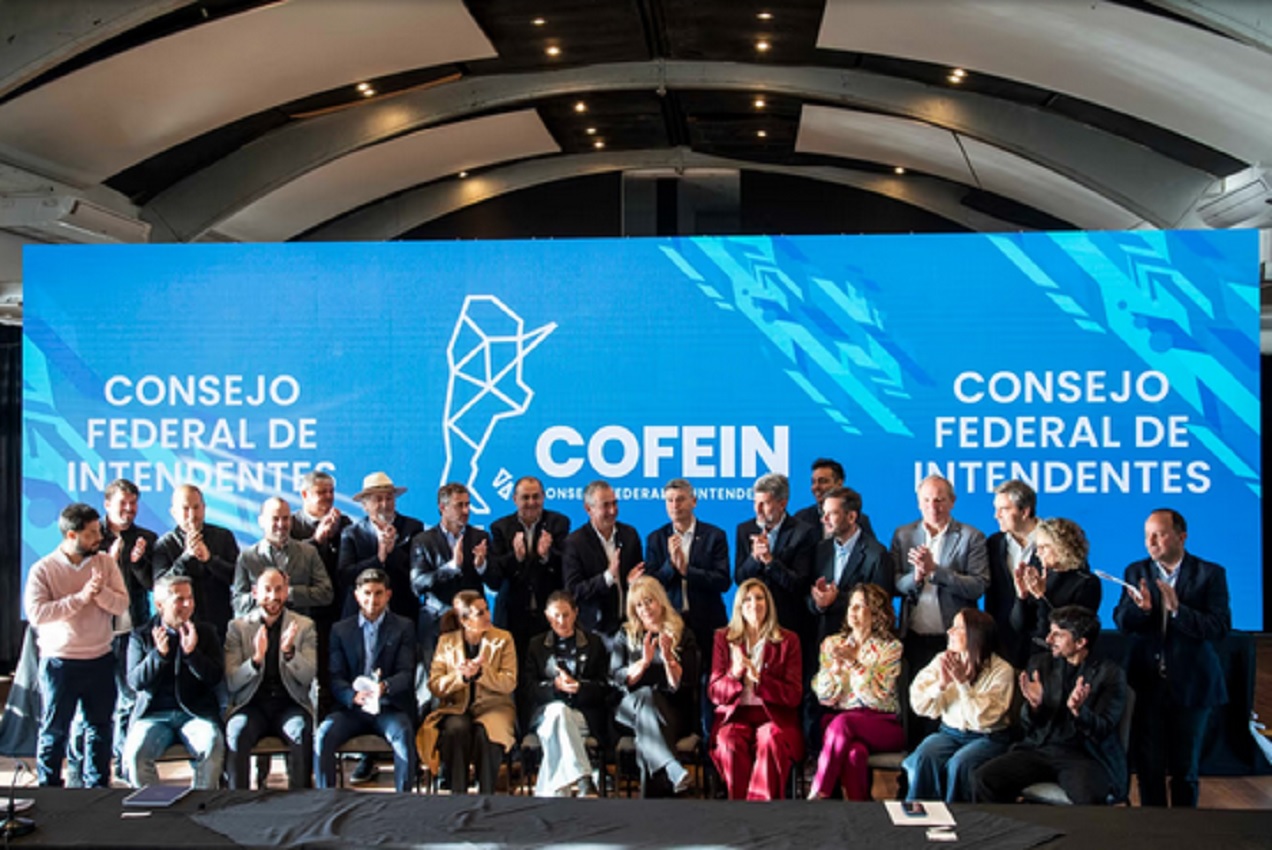 Intendentes reclamaron desde Rosario la restitución de fondos retenidos por Nación