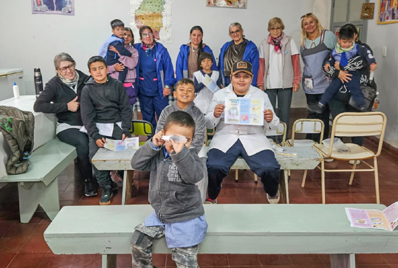 El centro de salud Brazo Largo realizó acciones de prevención y vacunación en una escuela de Villa Paranacito