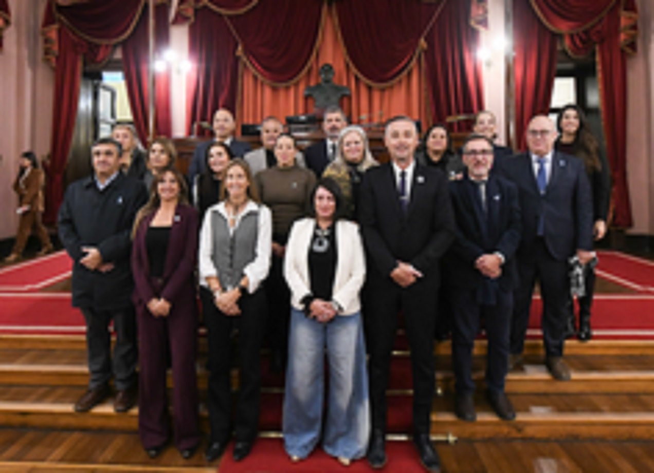 Hein encabezó un encuentro con representantes de la Federación Universitaria del Río de La Plata