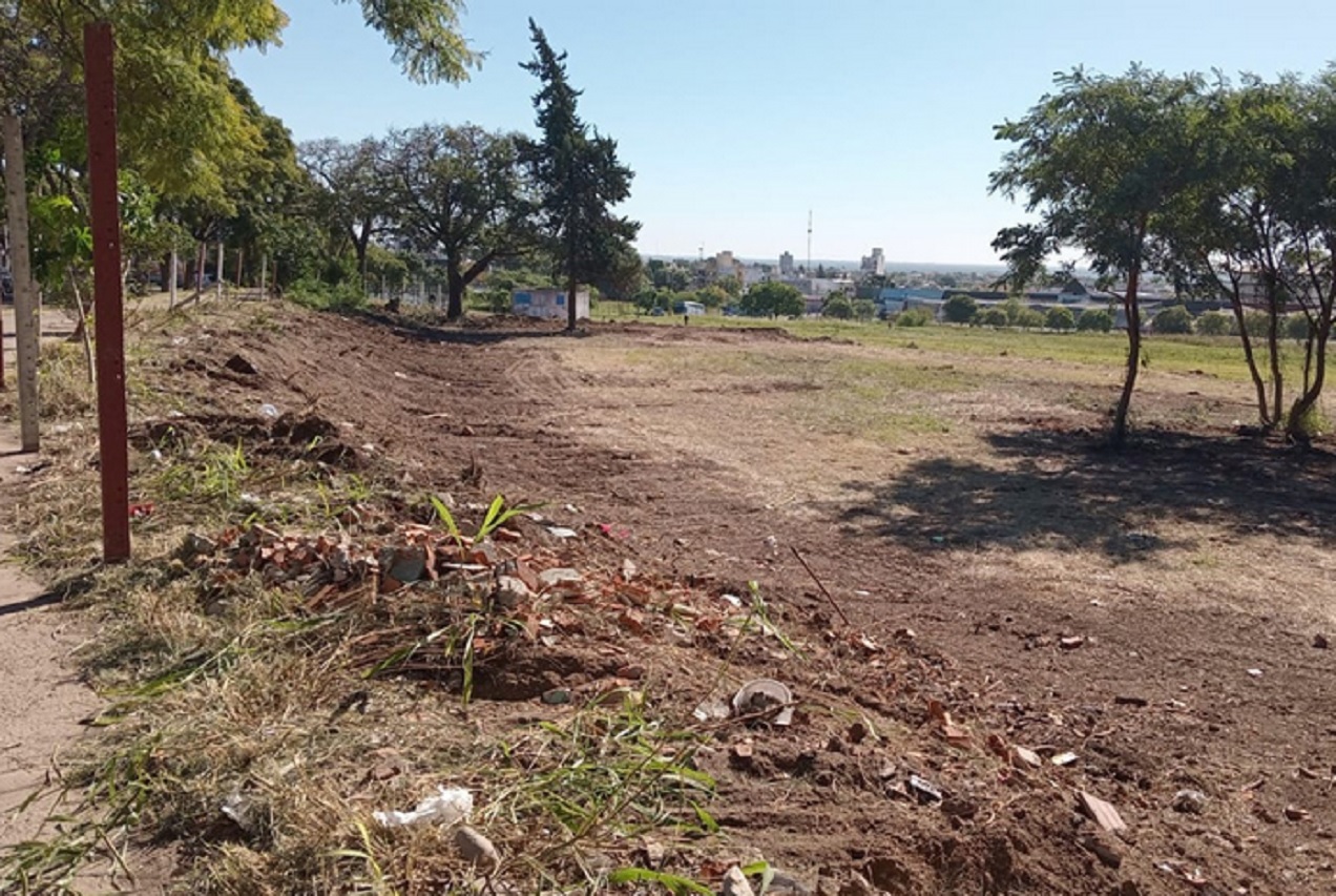 Respuesta a los vecinos: se realizó la limpieza de un importante predio en zona del ex hipódromo