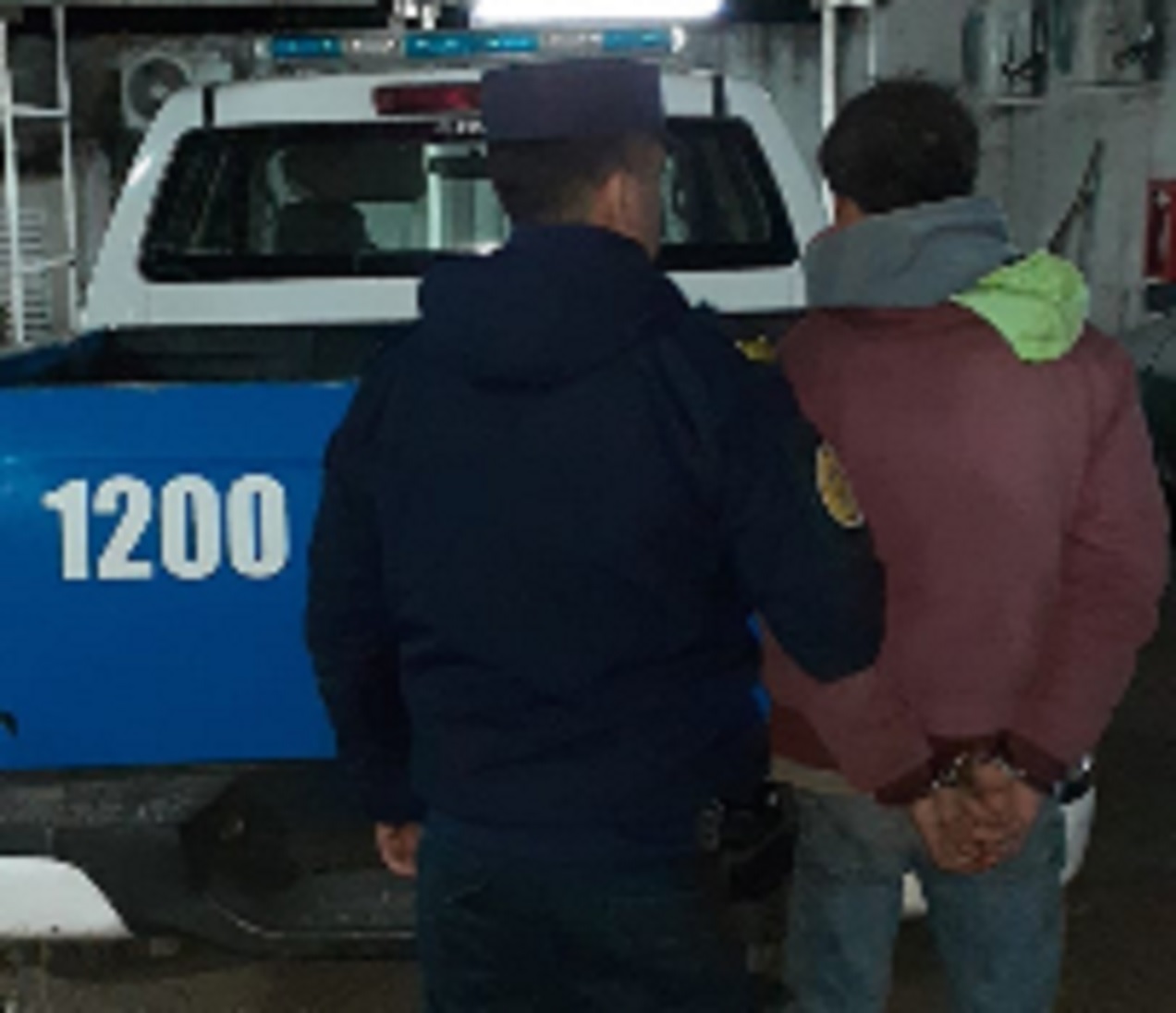 Detuvieron a un hombre que ingresó a una vivienda y estaría vinculado con otro hecho delictivo