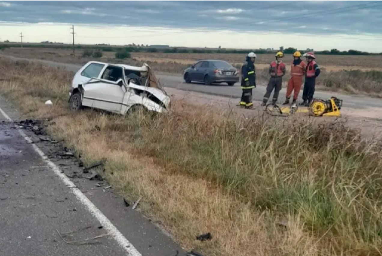 Ruta 18: un fallecido en choque frontal entre dos autos